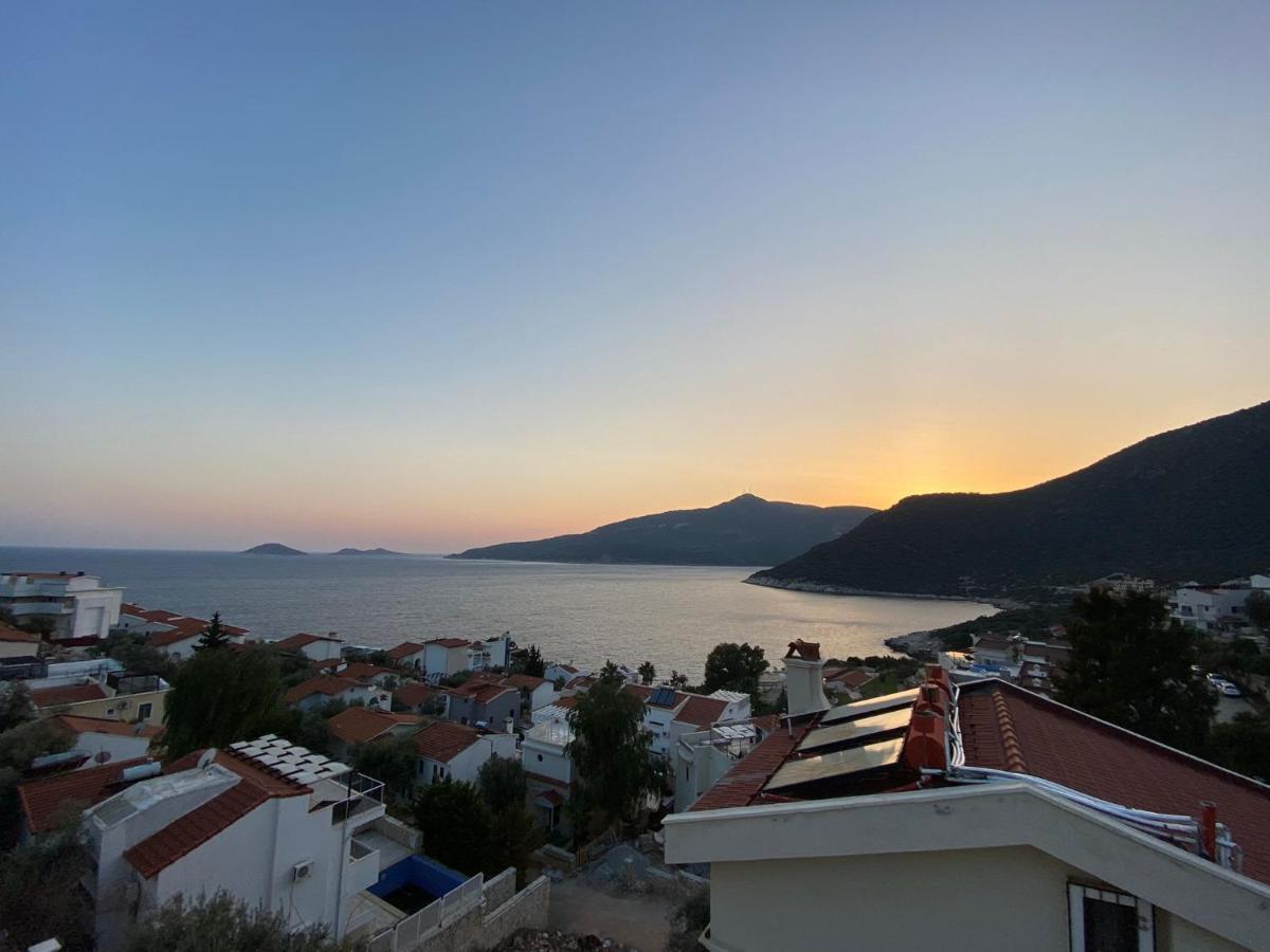 Shared Pool Flat Located 3 Min To Beach In Kalkan 아파트 외부 사진